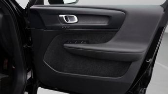 Volvo XC40 RECHARGE PLUS
