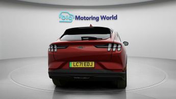 Ford Mustang Mach-E BASE