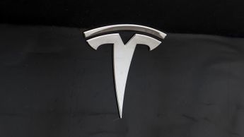 Tesla Model Y BASE