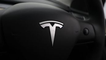Tesla Model Y BASE