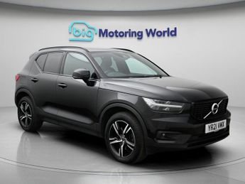 Volvo XC40 B4 R-DESIGN