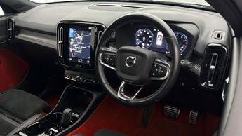 Volvo XC40 B4 R-DESIGN