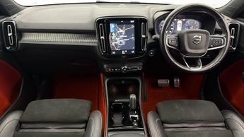 Volvo XC40 B4 R-DESIGN