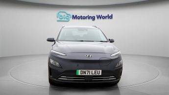 Hyundai KONA PREMIUM