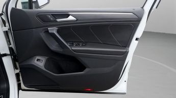 Volkswagen Tiguan R-LINE TSI DSG