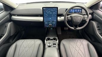 Ford Mustang Mach-E BASE