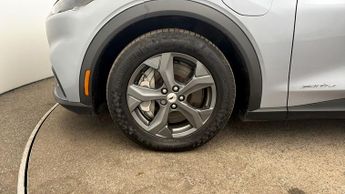 Ford Mustang Mach-E BASE