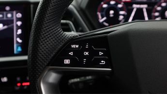 Audi Q4 e-tron S LINE