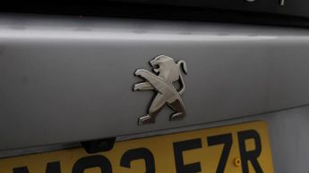 Peugeot E-2008 ALLURE PREMIUM