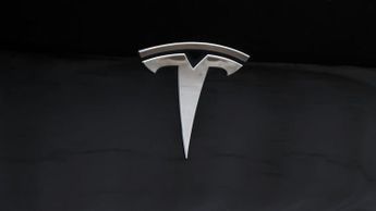 Tesla Model Y BASE