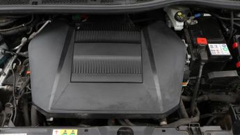 Peugeot E-2008 GT PREMIUM