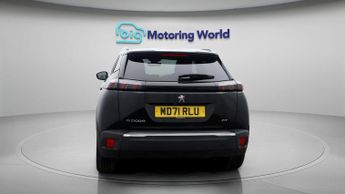 Peugeot E-2008 GT PREMIUM