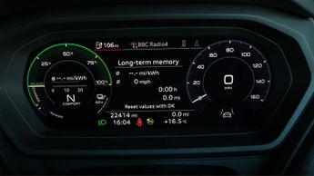 Audi Q4 e-tron S LINE