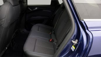 Audi Q4 e-tron S LINE