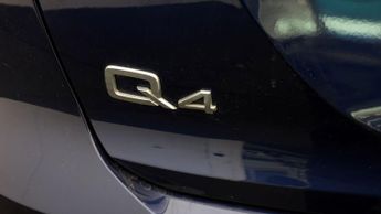 Audi Q4 e-tron S LINE
