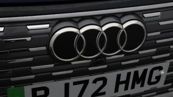Audi Q4 e-tron S LINE