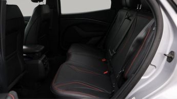 Ford Mustang Mach-E BASE