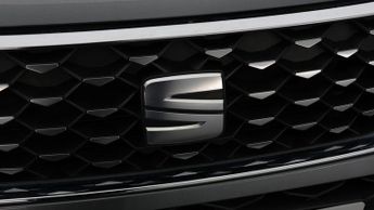 Mercedes-Benz C Class C 220 D AMG LINE PREMIUM