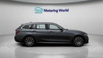 BMW 3 Series 330E XDRIVE M SPORT