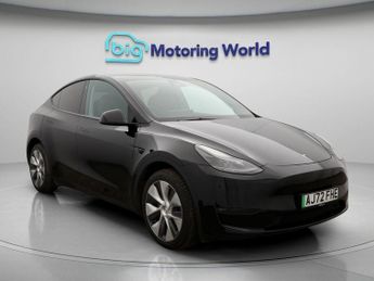 Tesla Model Y LONG RANGE AWD