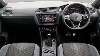 Volkswagen Tiguan R-LINE TSI DSG