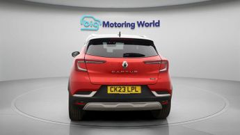 Renault Captur TECHNO E-TECH