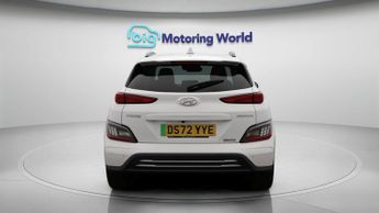 Hyundai KONA PREMIUM
