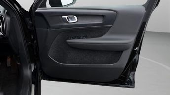 Volvo XC40 RECHARGE CORE