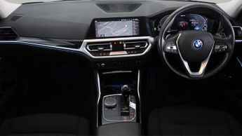 BMW 3 Series 330E SE PRO