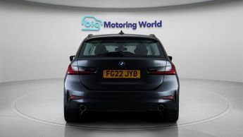 BMW 3 Series 330E SE PRO