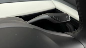 Tesla Model 3 MODEL 3