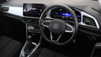 Volkswagen T-Roc LIFE TSI DSG