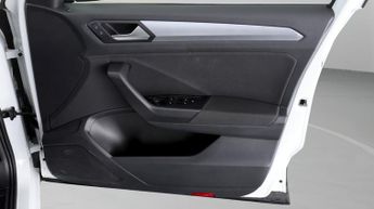 Volkswagen T-Roc LIFE TSI DSG