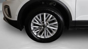 Volkswagen T-Roc LIFE TSI DSG