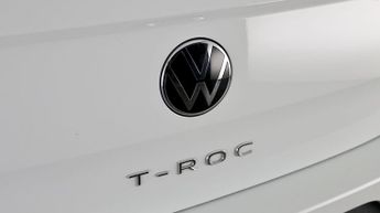 Volkswagen T-Roc LIFE TSI DSG