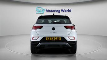 Volkswagen T-Roc LIFE TSI DSG