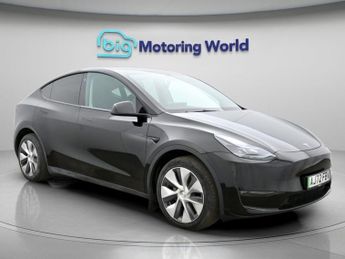 Tesla Model Y LONG RANGE AWD