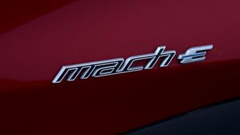 Ford Mustang Mach-E BASE