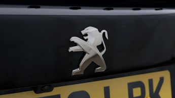 Peugeot E-2008 ALLURE PREMIUM PLUS