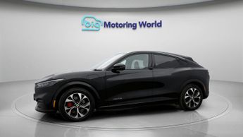 Ford Mustang Mach-E BASE