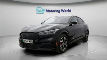 Ford Mustang Mach-E BASE