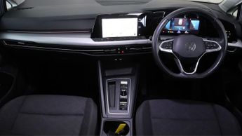 Volkswagen Golf LIFE TDI DSG