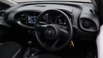 Toyota Aygo X VVT-I PURE