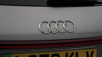 Audi Q4 e-tron S LINE