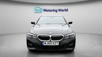 BMW 3 Series 330E M SPORT