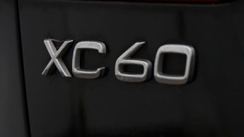 Volvo XC60 B5 MOMENTUM