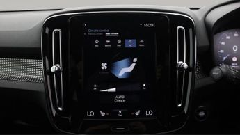 Volvo XC40 RECHARGE T4 R-DESIGN
