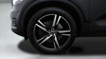 Volvo XC40 RECHARGE T4 R-DESIGN