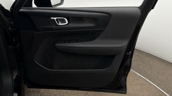 Volvo XC40 RECHARGE TWIN PLUS AWD