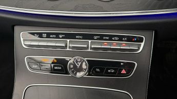 Mercedes-Benz E Class E 220 D AMG LINE PREMIUM